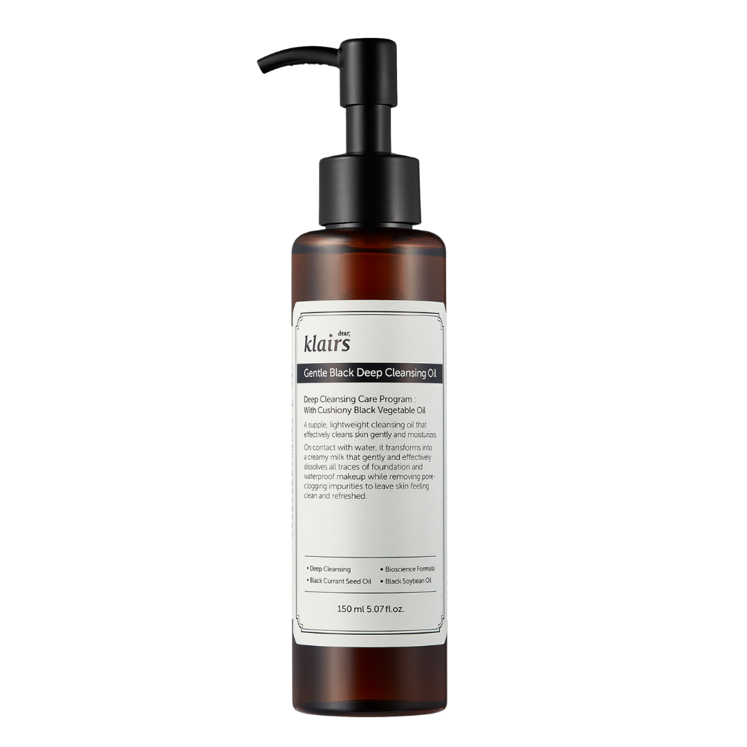 Klairs Gentle Black Deep Cleansing Oil på en vit bakgrund.