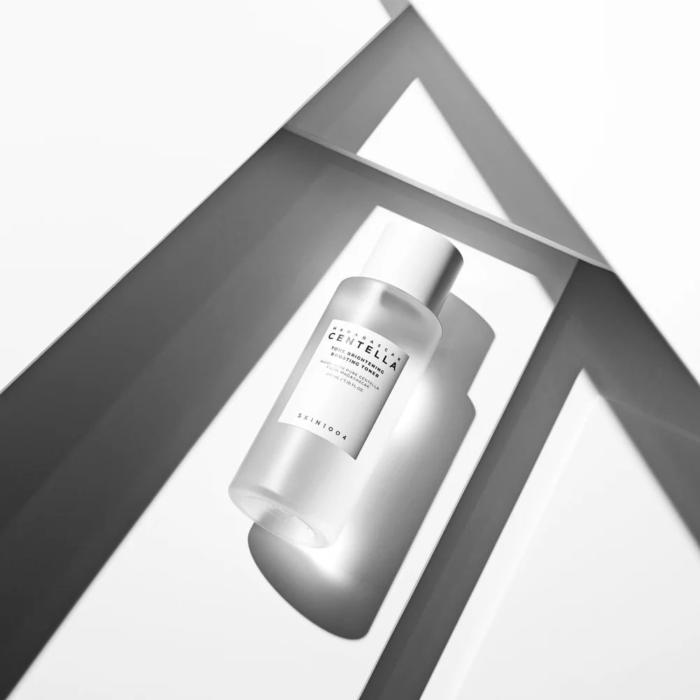 Madagascar Centella Tone Brightening Boosting Toner 210 ml